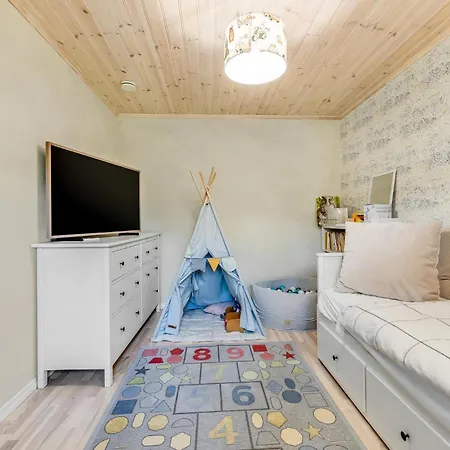 3br Family With Huge Garden&free Parking Σπίτι διακοπών Ταλίν