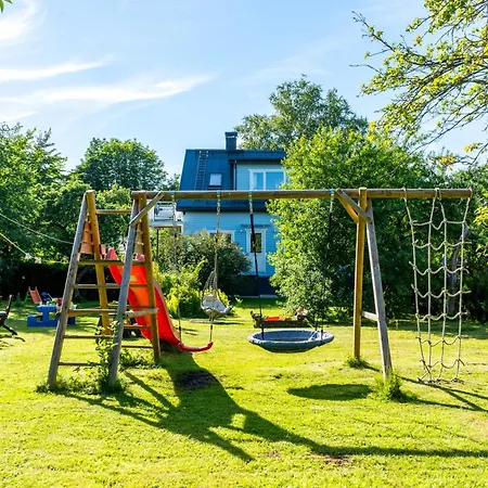 3br Family With Huge Garden&free Parking בית נופש טאלין