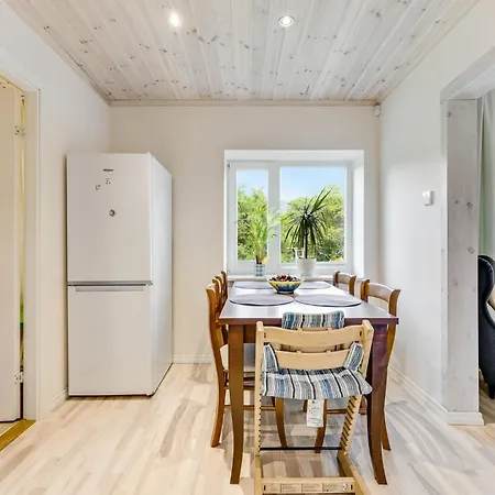 3br Family With Huge Garden&free Parking *