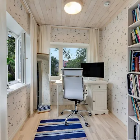 3br Family With Huge Garden&free Parking Ταλίν
