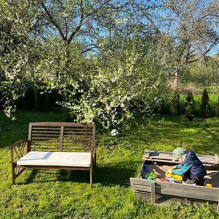 3br Family With Huge Garden&free Parking טאלין