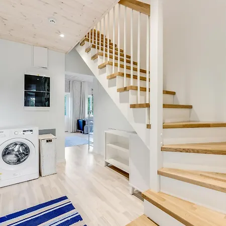 3br Family With Huge Garden&free Parking Ταλίν