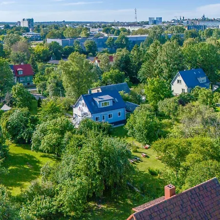 3br Family With Huge Garden&free Parking