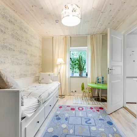 3br Family With Huge Garden&free Parking *