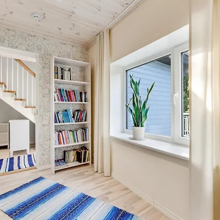 3br Family With Huge Garden&free Parking בית נופש טאלין